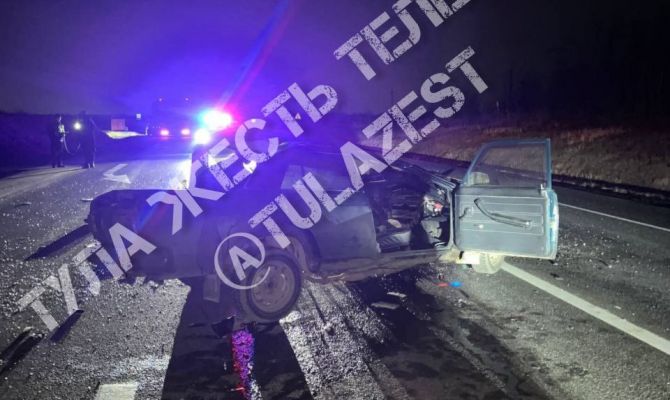 На Калужском шоссе в Туле погиб 19-летний водитель легковушки