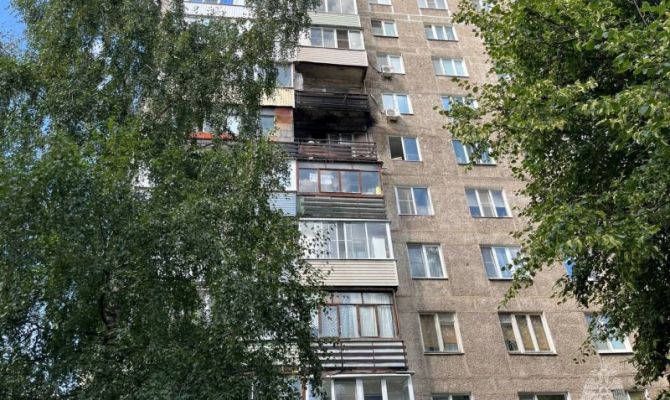 При пожаре в многоэтажке на улице Горького в Туле эвакуировали 15 человек