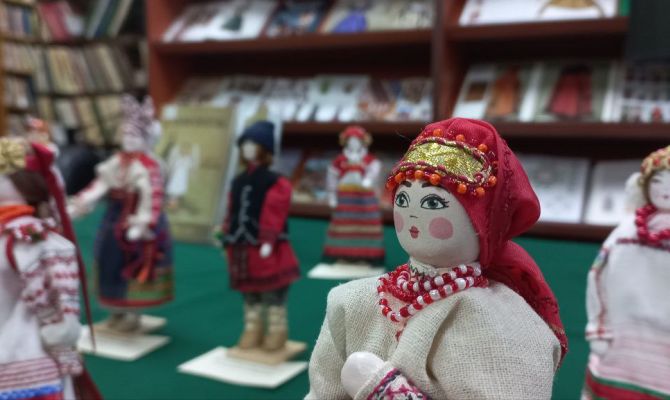 В Тульской научной библиотеке открылись сразу 3 мини-выставки