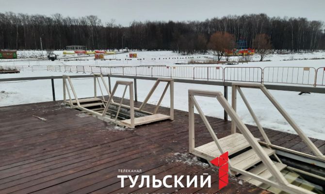 В Центральном парке Тулы подготовили две иордани для крещенских купаний
