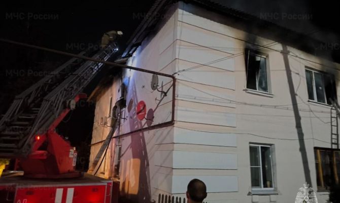 Из горящей многоэтажки в Богородицке эвакуировали 15 человек