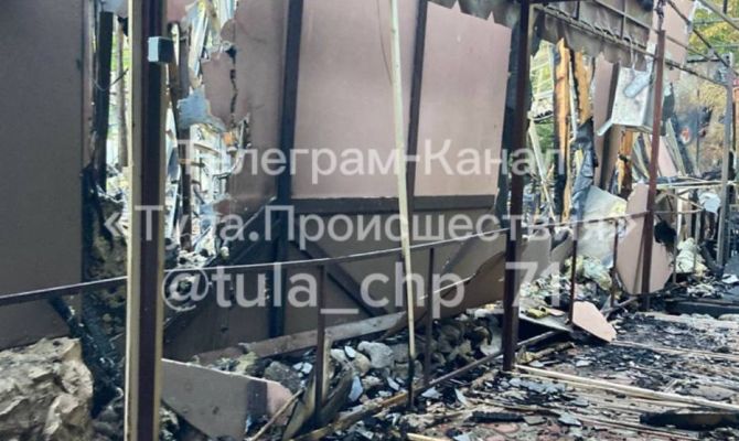 Что осталось от кафе "Три толстяка" в Туле после пожара