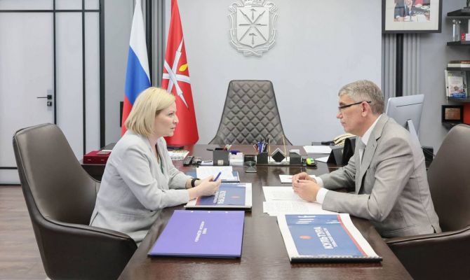 Дмитрий Миляев поздравил министра культуры России Ольгу Любимову с днем рождения