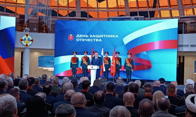 Алексей Дюмин наградил отличившихся туляков в преддверии Дня защитника Отечества