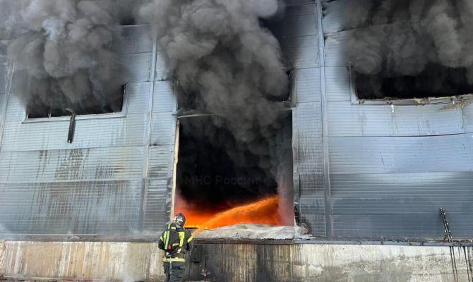 На заводе «Пластик» в Узловой произошел крупный пожар