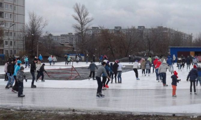В Туле заработал первый открытый каток