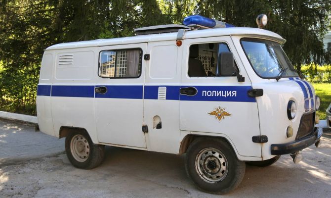 В Новомосковске безработный 37-летний мужчина украл металл из дома пенсионерки