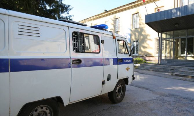 В Туле крановщица украла из чужой квартиры телевизор и музыкальный центр