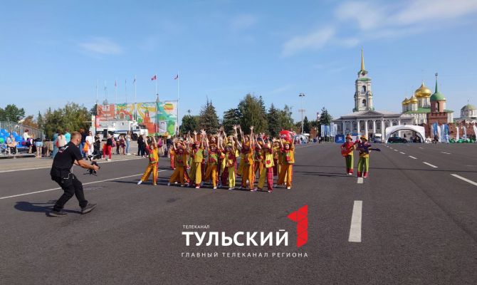 "Первый Тульский" сделал праздничный подарок жителям города и области