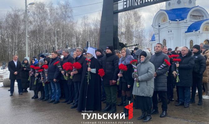 Дмитрий Миляев вручил Ордена мужества семьям погибших участников СВО