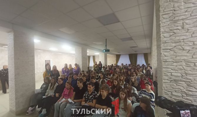 Дети из Мариуполя встретили Новый год в Тульской области