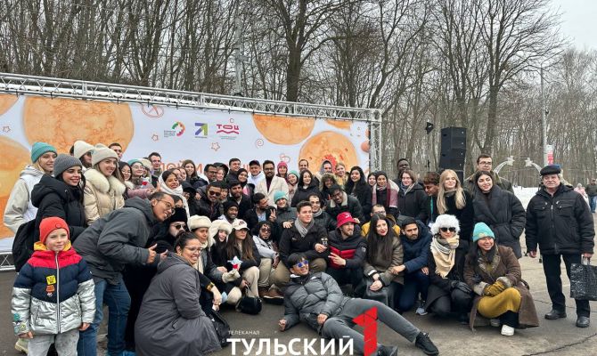 В Центральном парке Тулы широко отметили Масленицу