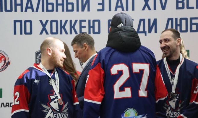 Победителей регионального этапа Ночной хоккейной лиги наградили в Туле