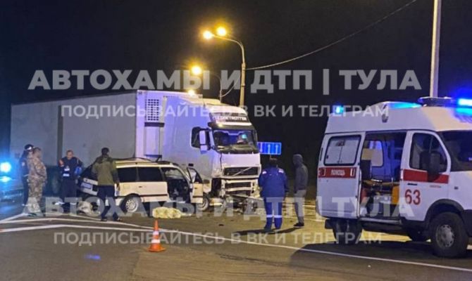 В ночном ДТП на М-2 в Тульской области погибли 3 человека