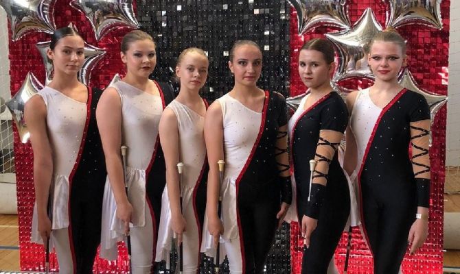 На Межрегиональных соревнованиях по чир-спорту тулячки завоевали серебро и бронзу