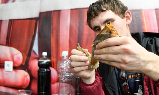 Россиянам рассказали, какие закуски лучше всего подойдут к пиву