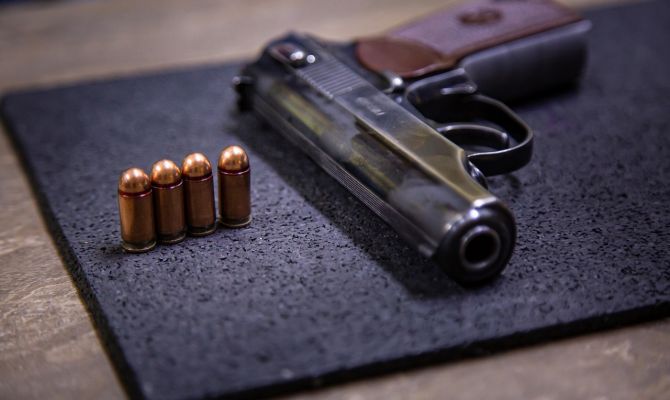 Поножовщина в рехабе под Тулой: полицейский застрелил нападавшего