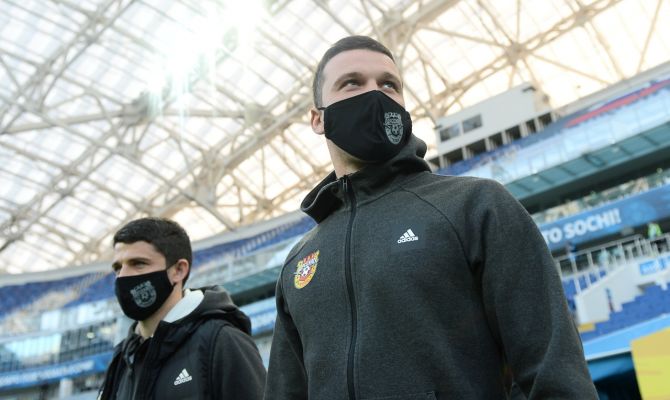 Начинается матч Российской Премьер-лиги "Сочи" - "Арсенал"