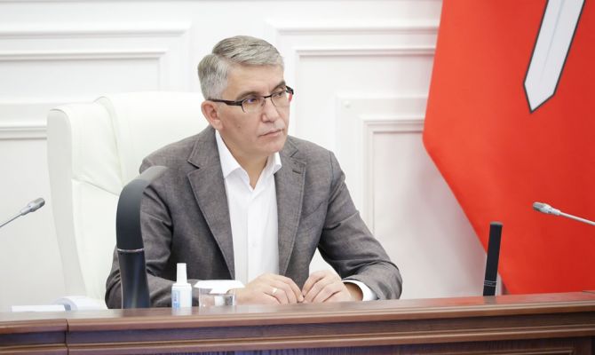 Дмитрий Миляев поздравил тульских десантников с Днем ВДВ