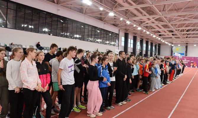 В Туле проходят соревнования по легкой атлетике, посвященные Дню народного единства