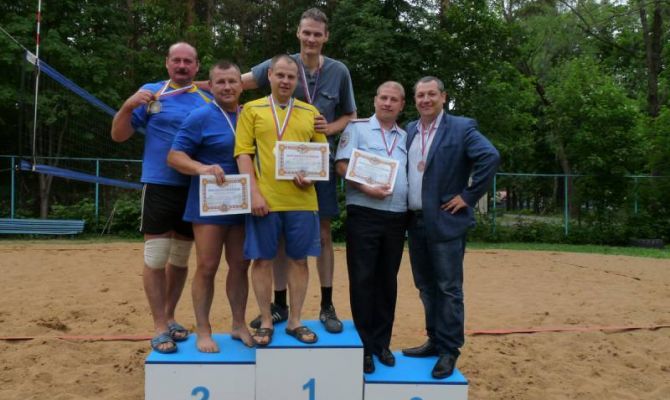 Тульские полицейские сыграли в пляжный волейбол