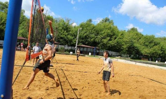   В Донском прошел третий этап чемпионата ЦФО по пляжному волейболу