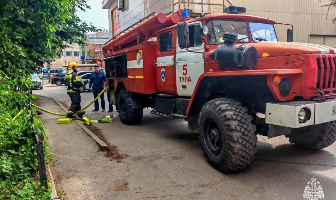 Сколько пожаров потушили в Тульской области за сутки