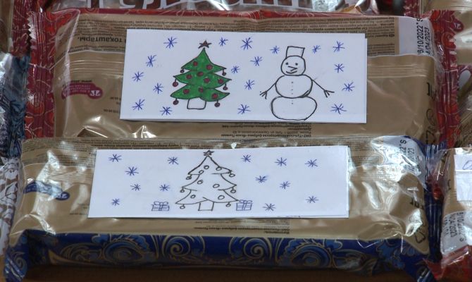 Жители маленького села под Тулой вместе собирают подарки для солдат на Новый год