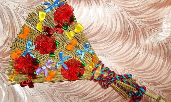Туляков научат делать масленичный веничек