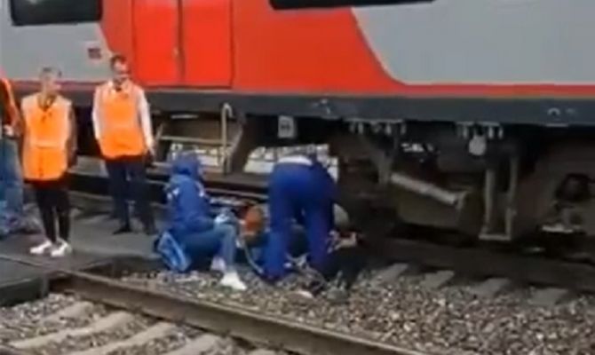 В Тульской области 25-летняя девушка погибла под колесами поезда
