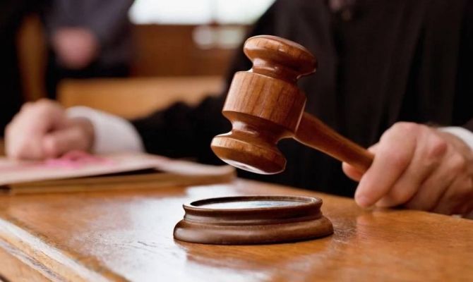 В Новомосковске обвиняемая угрожала судье 