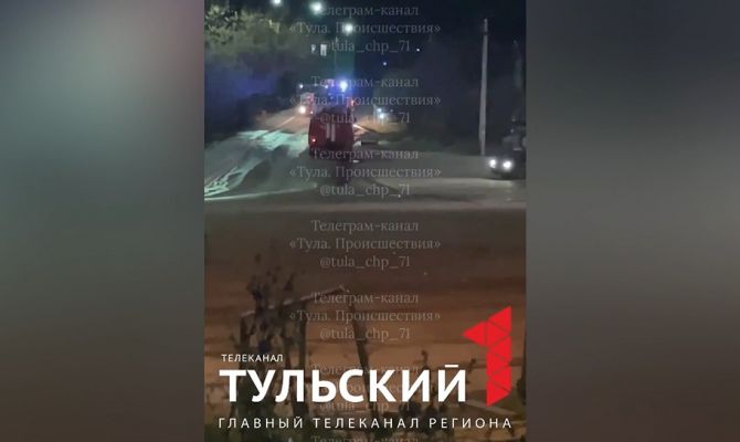 В Туле на улице Ушинского загорелся частный дом
