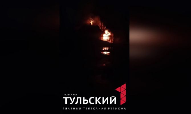 На первом этаже заброшки в Донском загорелся мусор 