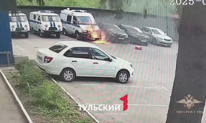 В Туле женщина подожгла полицейскую машину по заданию спецслужб ВСУ