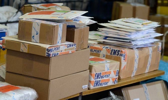 Новые правила ФТС задержали тысячи посылок на границе