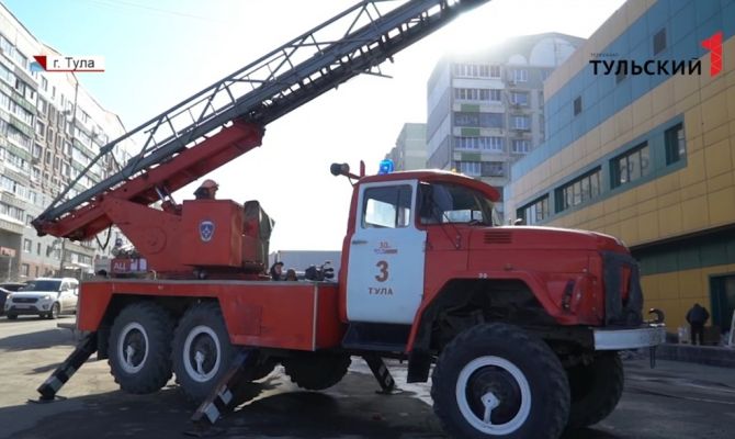 7 минут на борьбу с огнем: тульские пожарные провели очередные учения в ТРЦ «РИО»