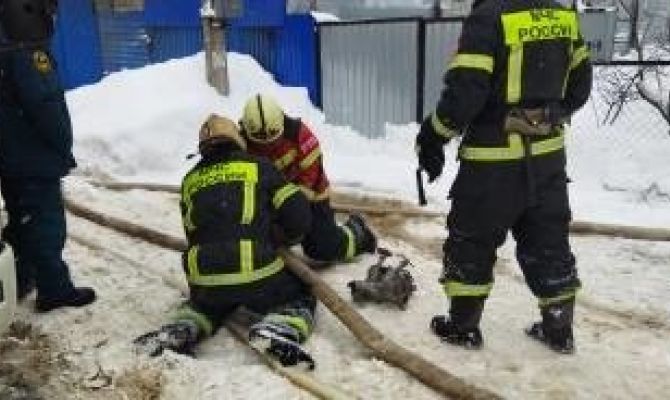 В тульской деревне Старое Басово сгорел 2-этажный жилой дом