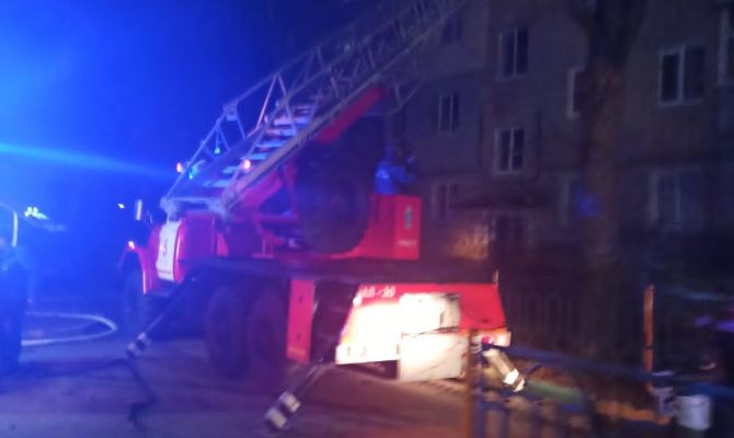 6 ноября пожарные в Туле спасли из горящего дома ребенка и двух взрослых