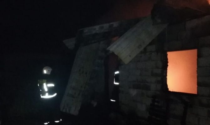 В Ясногорске Следственный комитет начал проверку по факту гибели на пожаре 46-летней дачницы