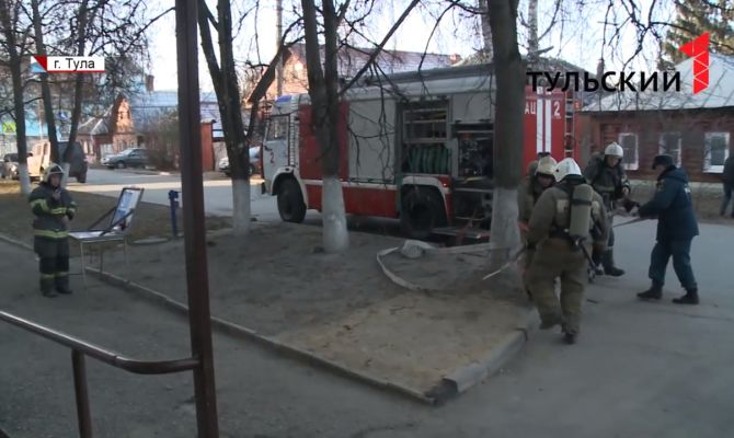 В столовой тульского техникума работали сотрудники МЧС 