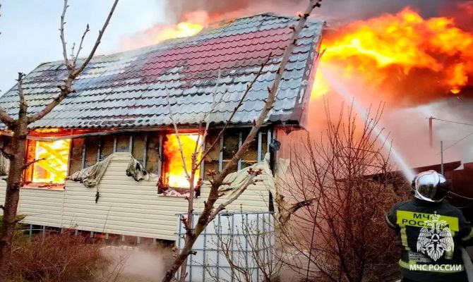 За сутки в Тульской области потушили пожары в заброшке и квартире