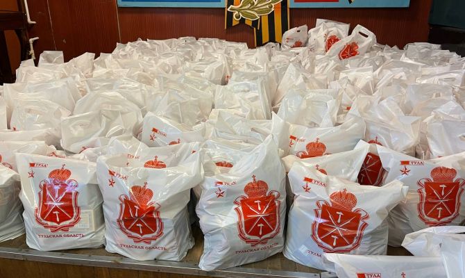 В тульском госпитале военнослужащих поздравили с наступающим Новым годом