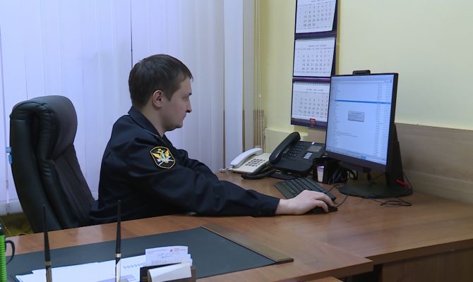 У кого из туляков судебные приставы могут списать 70% дохода в счет долга