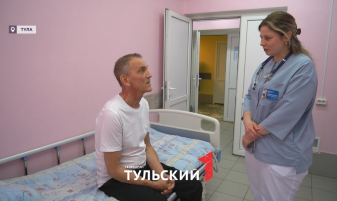 В Туле автобус врезался в столб: сердечный приступ настиг водителя во время рейса