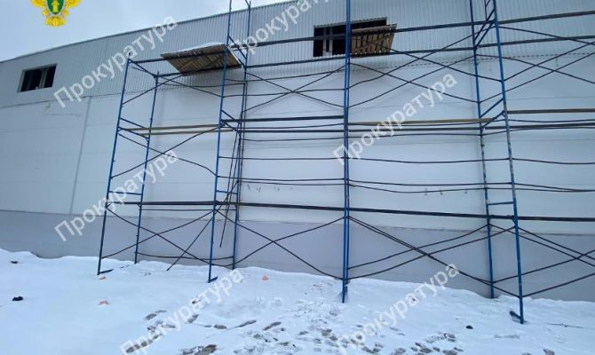 В Веневе подсобный рабочий упал с 16-метровой высоты 