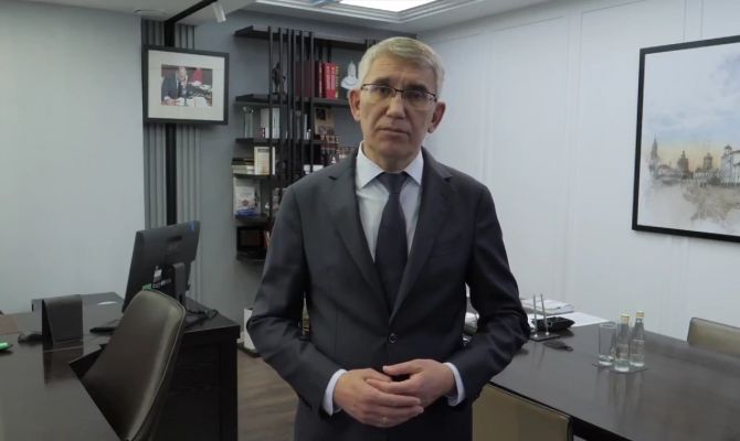 Миляев поздравил сотрудников органов местного самоуправления с профессиональным праздником