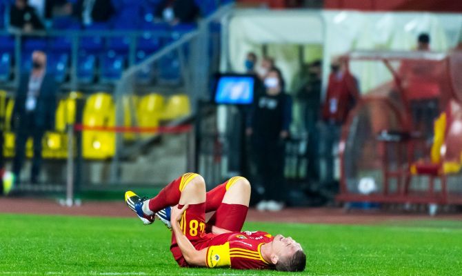 Диагноз подтвердился: Евгений Луценко пропустит из-за травмы не менее трех недель