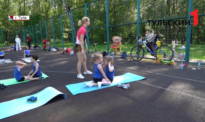 Тульские акробаты приступили к тренировкам на открытом воздухе