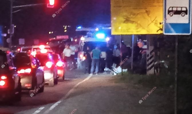 Жесткое ДТП под Тулой: на трассе М-2 "Крым" образовалась пробка