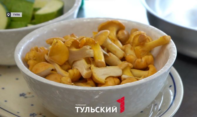 Шеф-повар "Светски" раскрыл секрет приготовления хрустящих лисичек